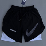شلوارک ورزشی مردانه نایک nikeکشاله دار با قیمت عالی درجه یک با رنگ بندی
